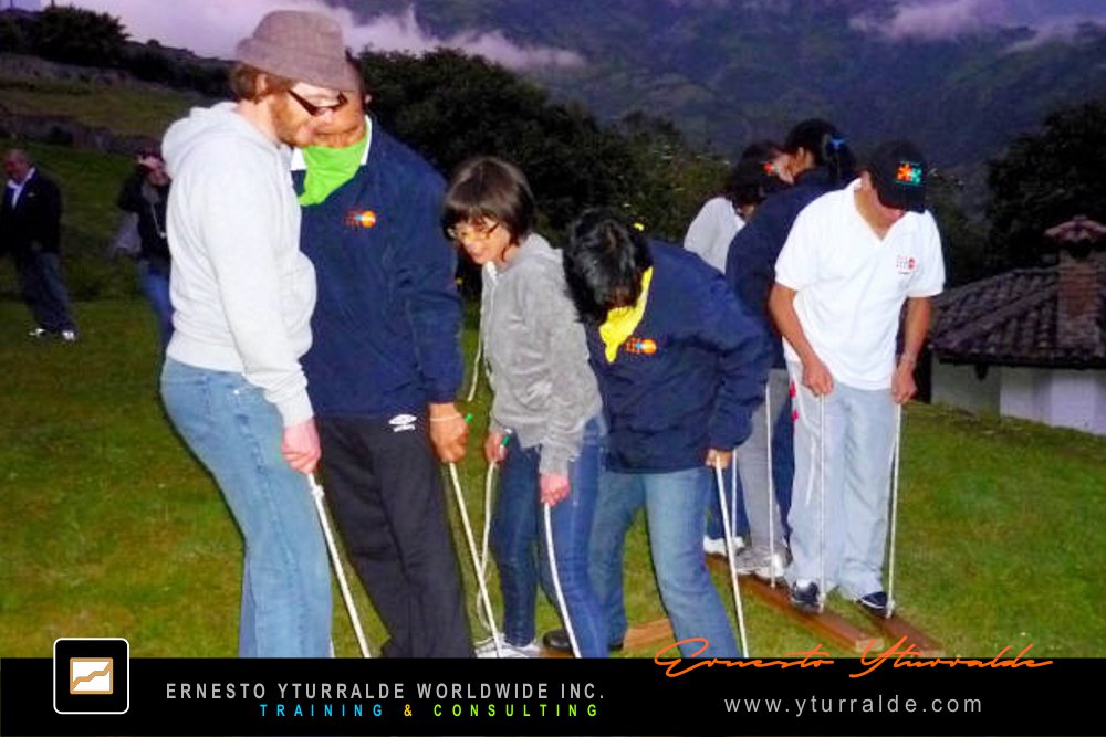 Quito Talleres Vivenciales con Dinámicas de Grupos, Team Bonding, Team Building, Talleres de Cuerdas, Team Building Corporativo
