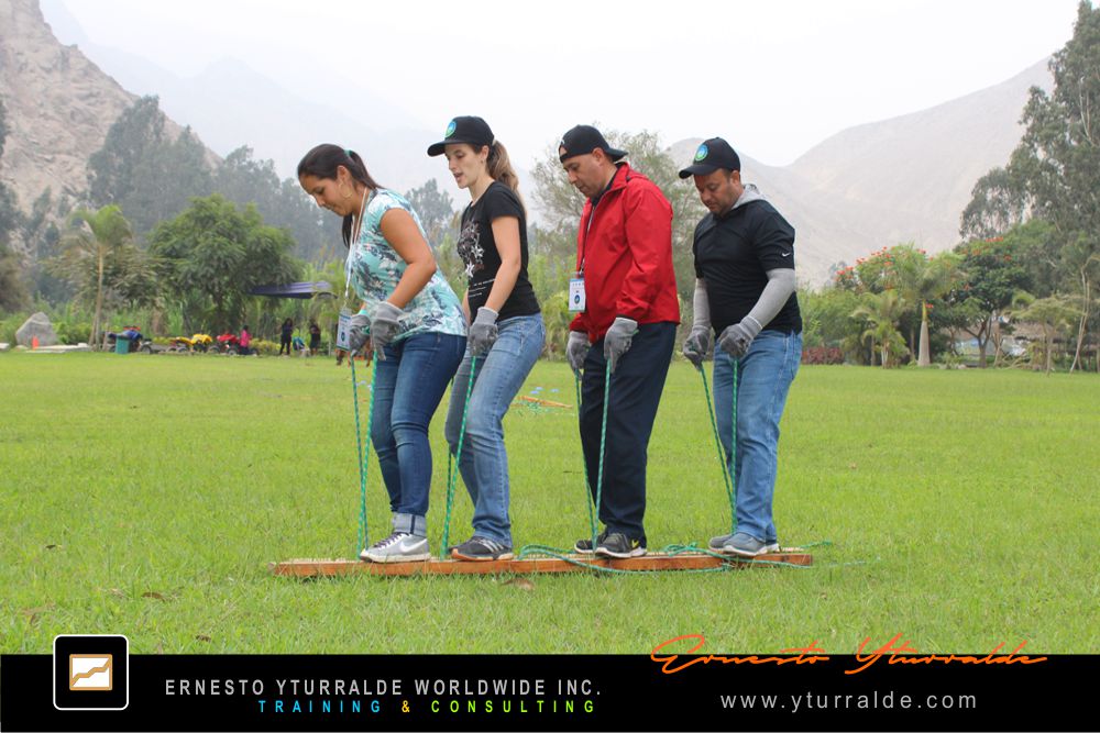 Quito Talleres Vivenciales con Dinámicas de Grupos, Team Bonding, Team Building, Talleres de Cuerdas, Team Building Corporativo