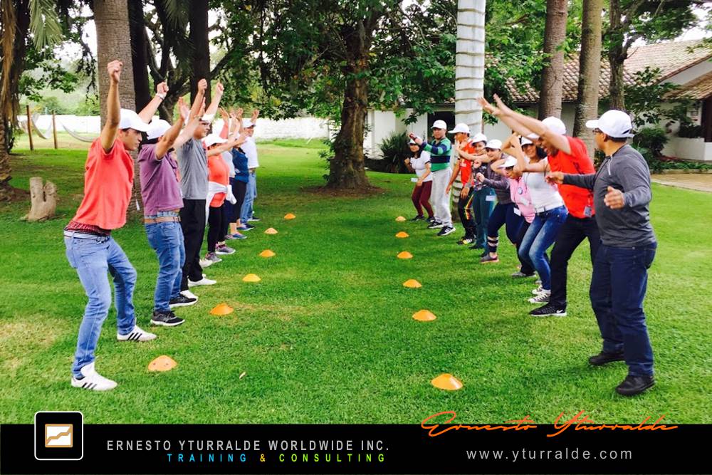 Team Building Quito - Talleres de Cuerdas Quito | Team Building Empresarial para el desarrollo de equipos de trabajo