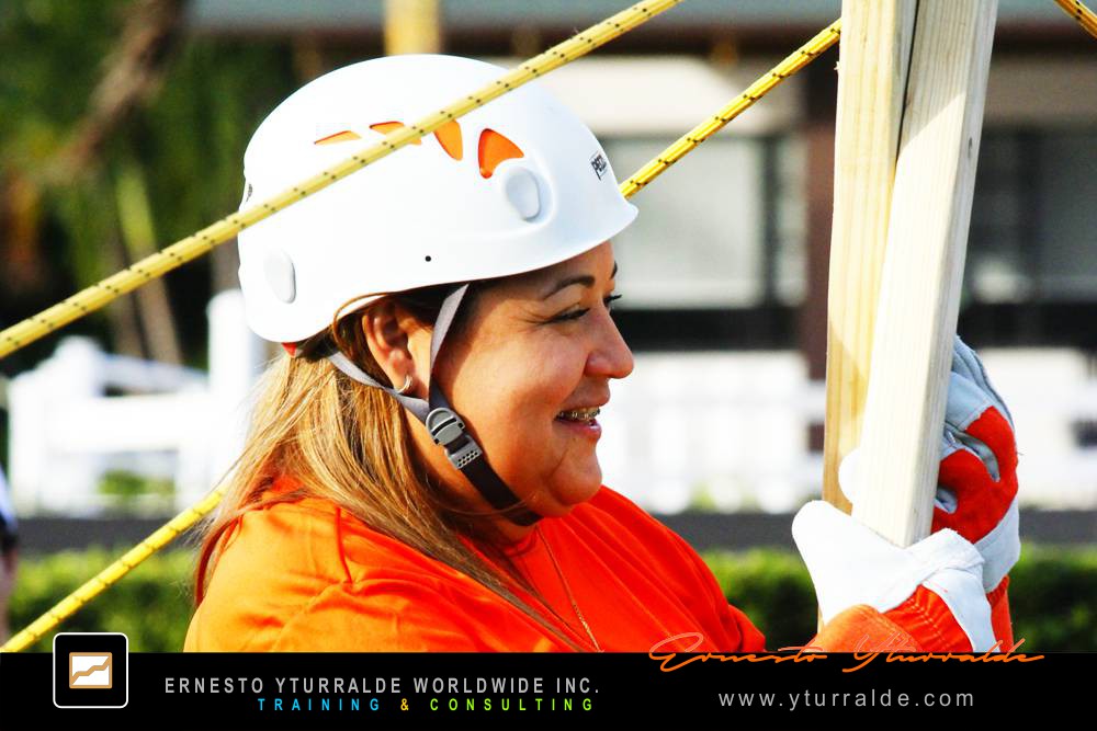 Team Building Quito - Talleres de Cuerdas Quito | Team Building Empresarial para el desarrollo de equipos de trabajo